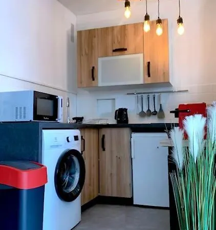 T1 Bis Cosy Et Spacieux - Wifi - Parking Gratuit Apartman